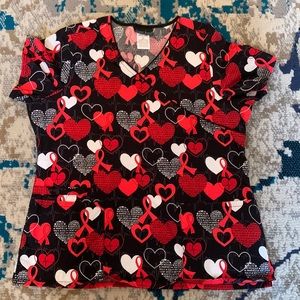 Cherokee Large scrub top, hearts